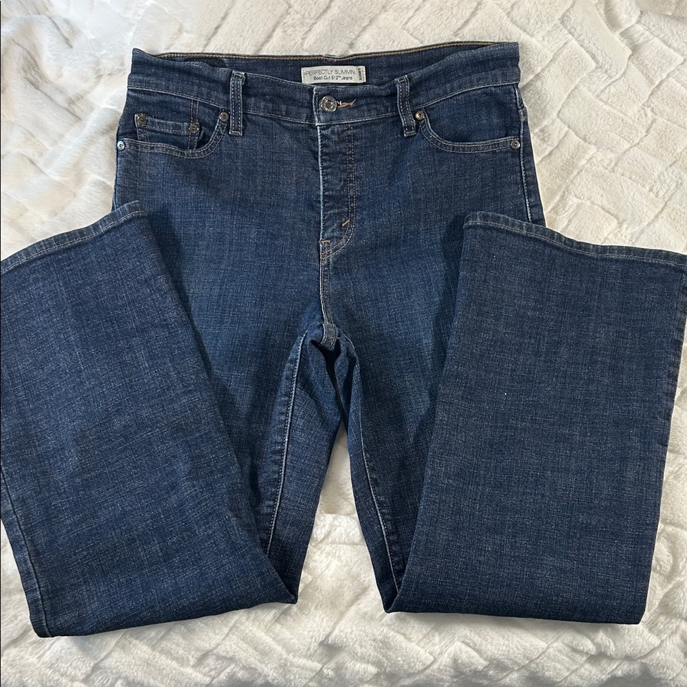 Levi's Perfectly Slimming Boot Cut 512 Jeans
Size 12 short - Picture 1 of 7